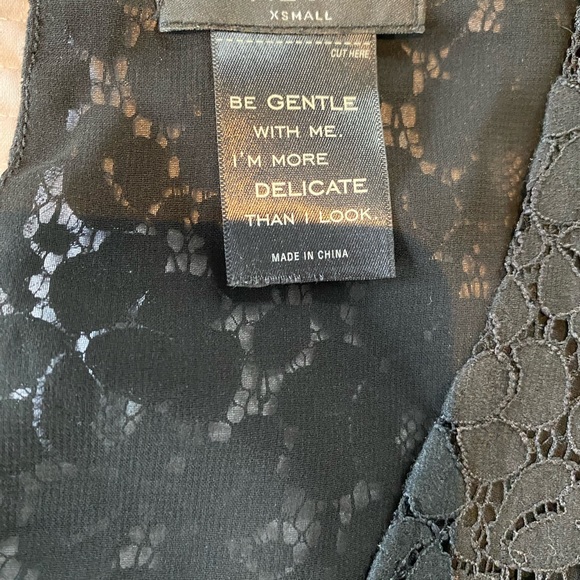 Beautiful Black on Black Lace TALULA tank blouse, size XSmall Aritzia - Picture 3 of 6